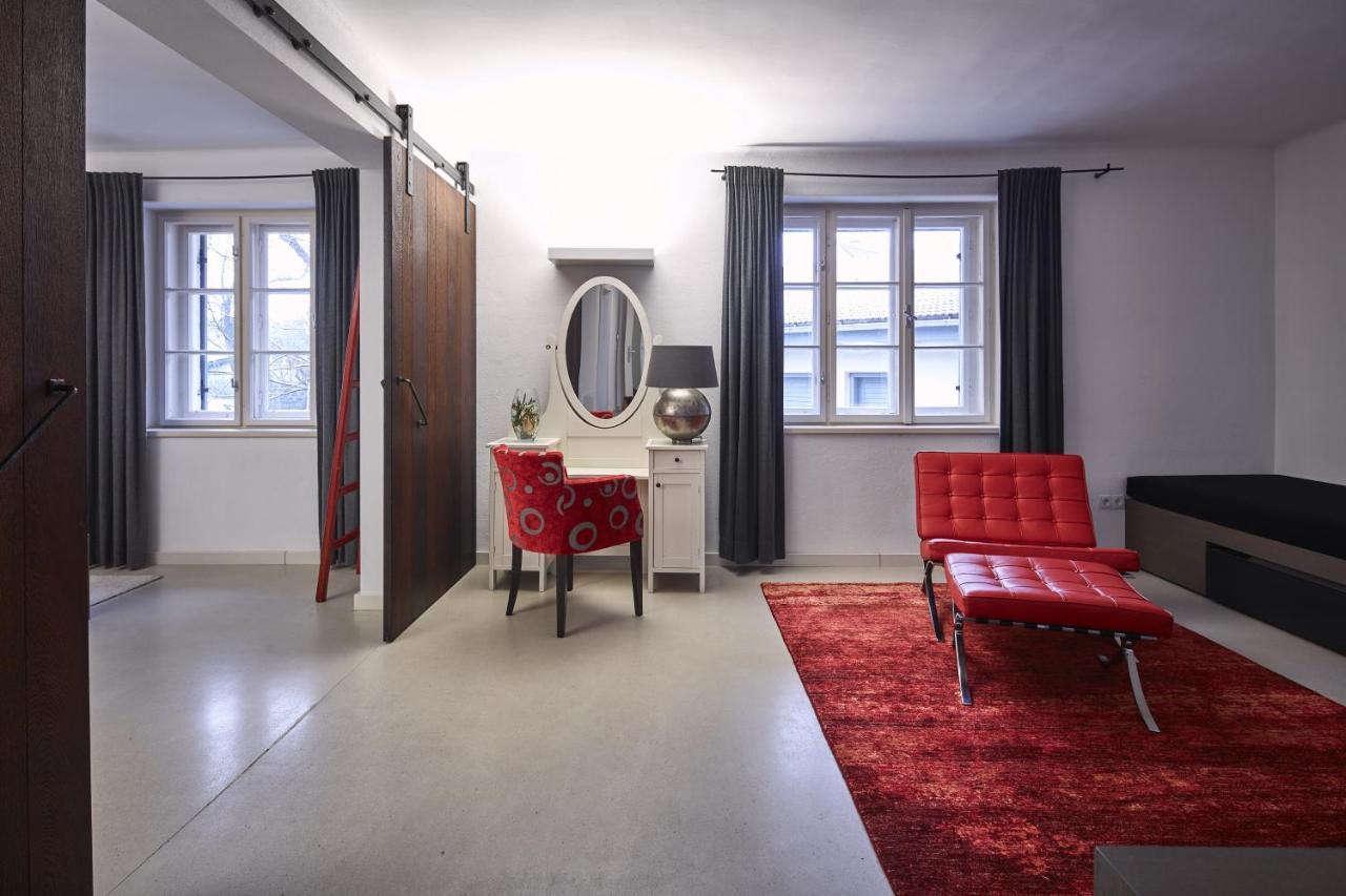 ホテル Residenz Velich アペートロン エクステリア 写真